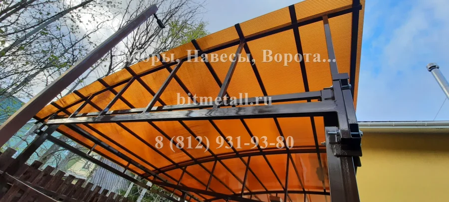 Навес односкатный арочный. Белоостров.
