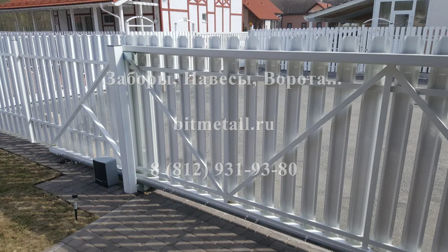 Ворота откатные. Евроштакетник.