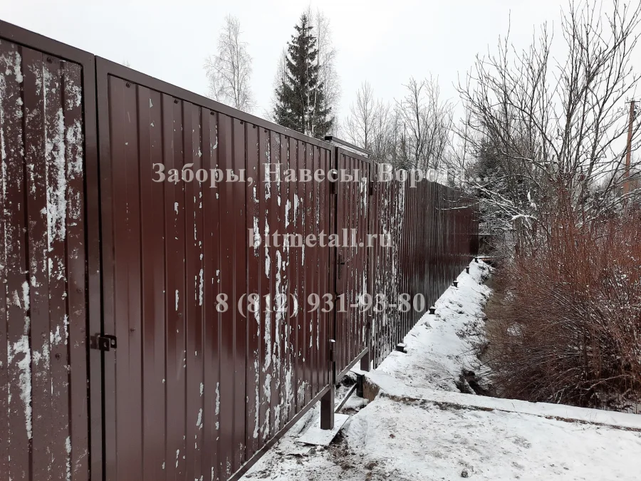 Забор из профнастила. Лейпясуо